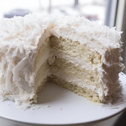 Classic tender white coconut